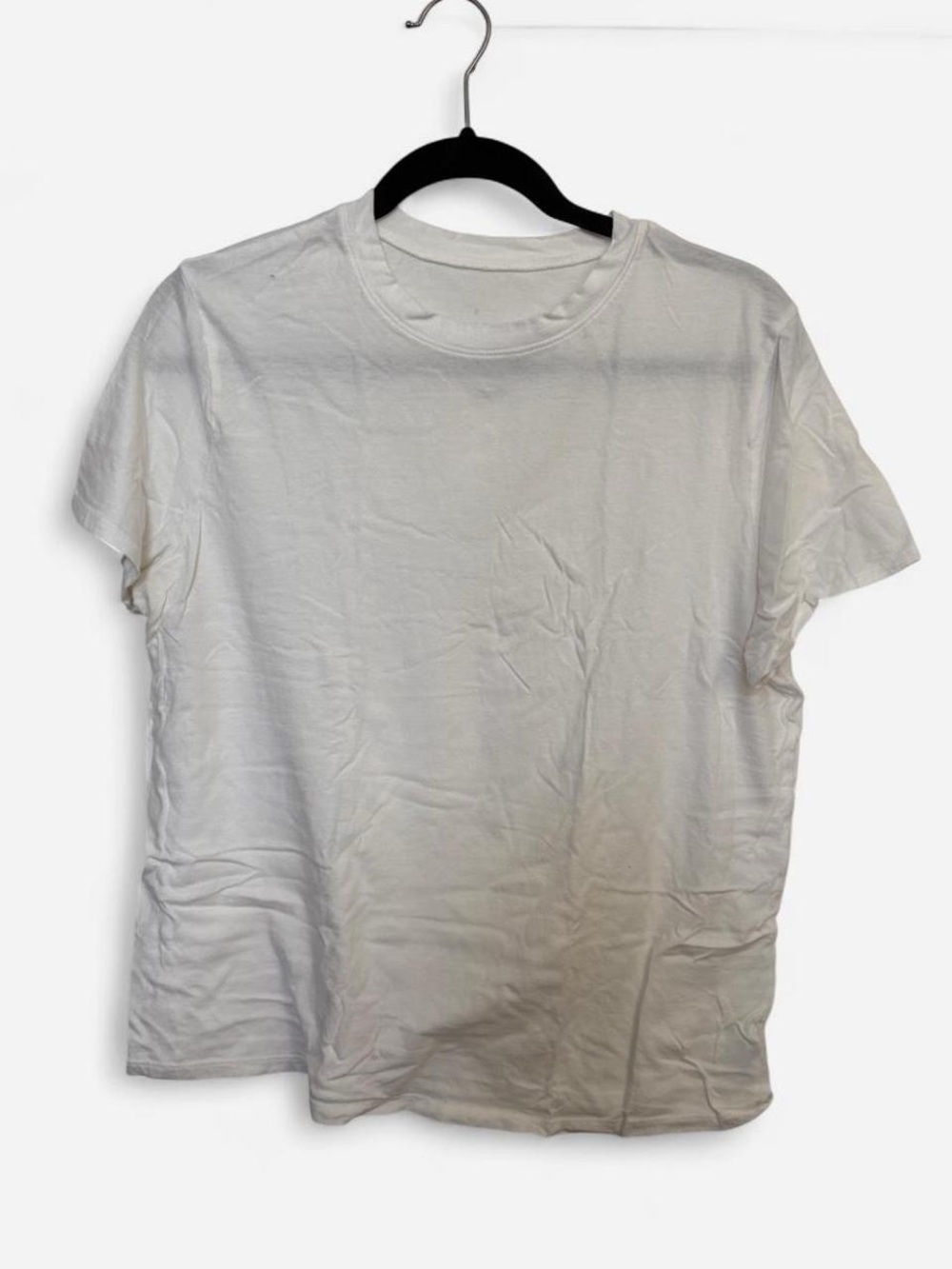 Classic Women’s White Crew Neck T-Shirt